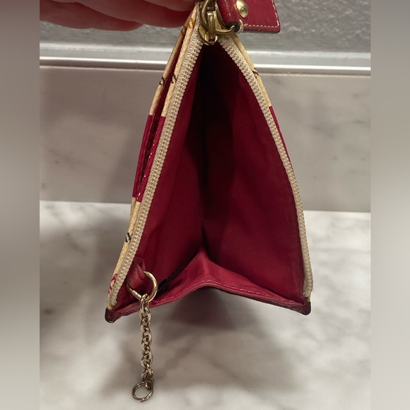 Coach - Picture 5 of 5